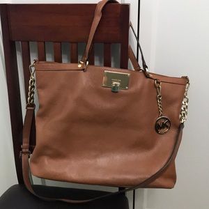Michael Kors tote/cross body satchel.